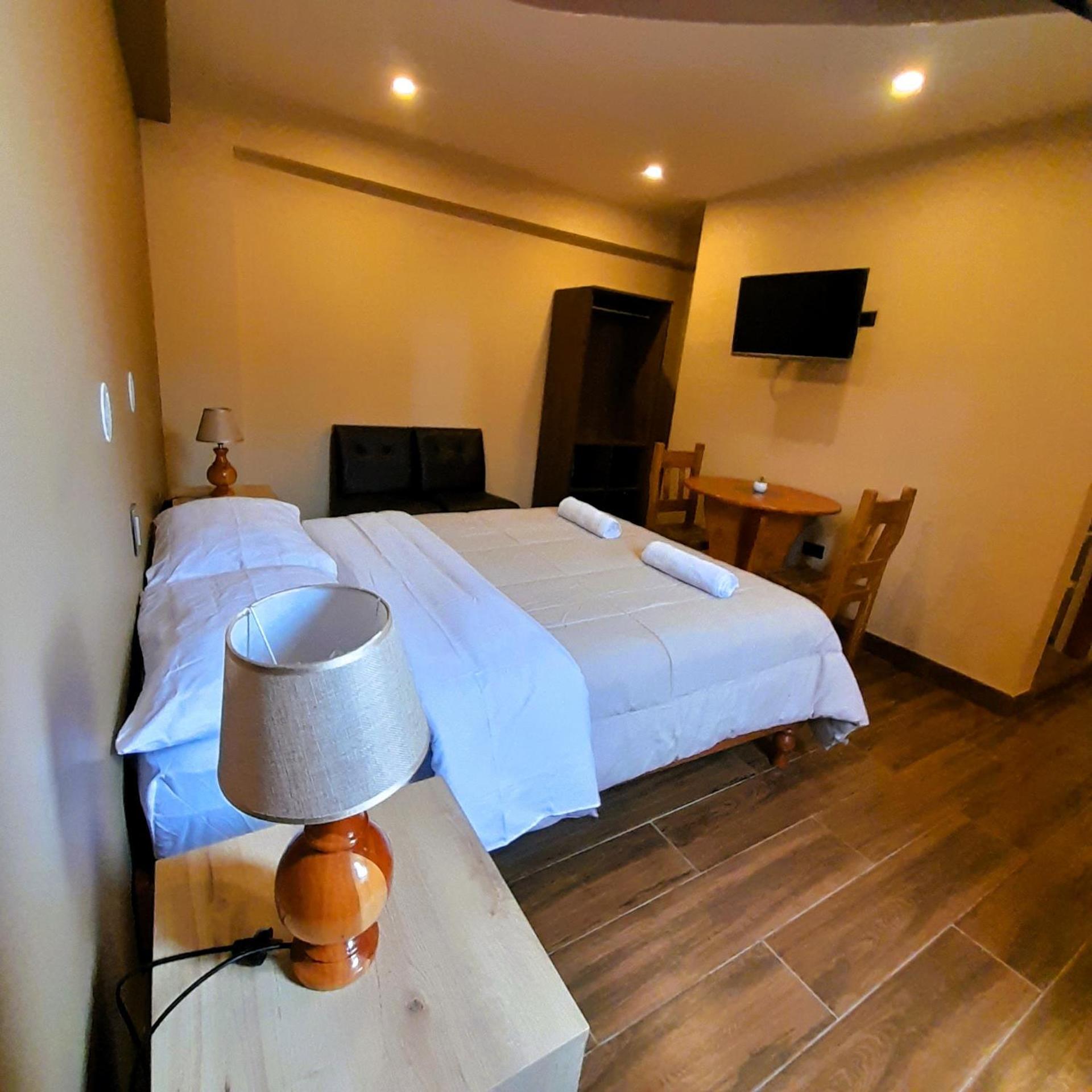 Laguna House 瓦拉斯 外观 照片