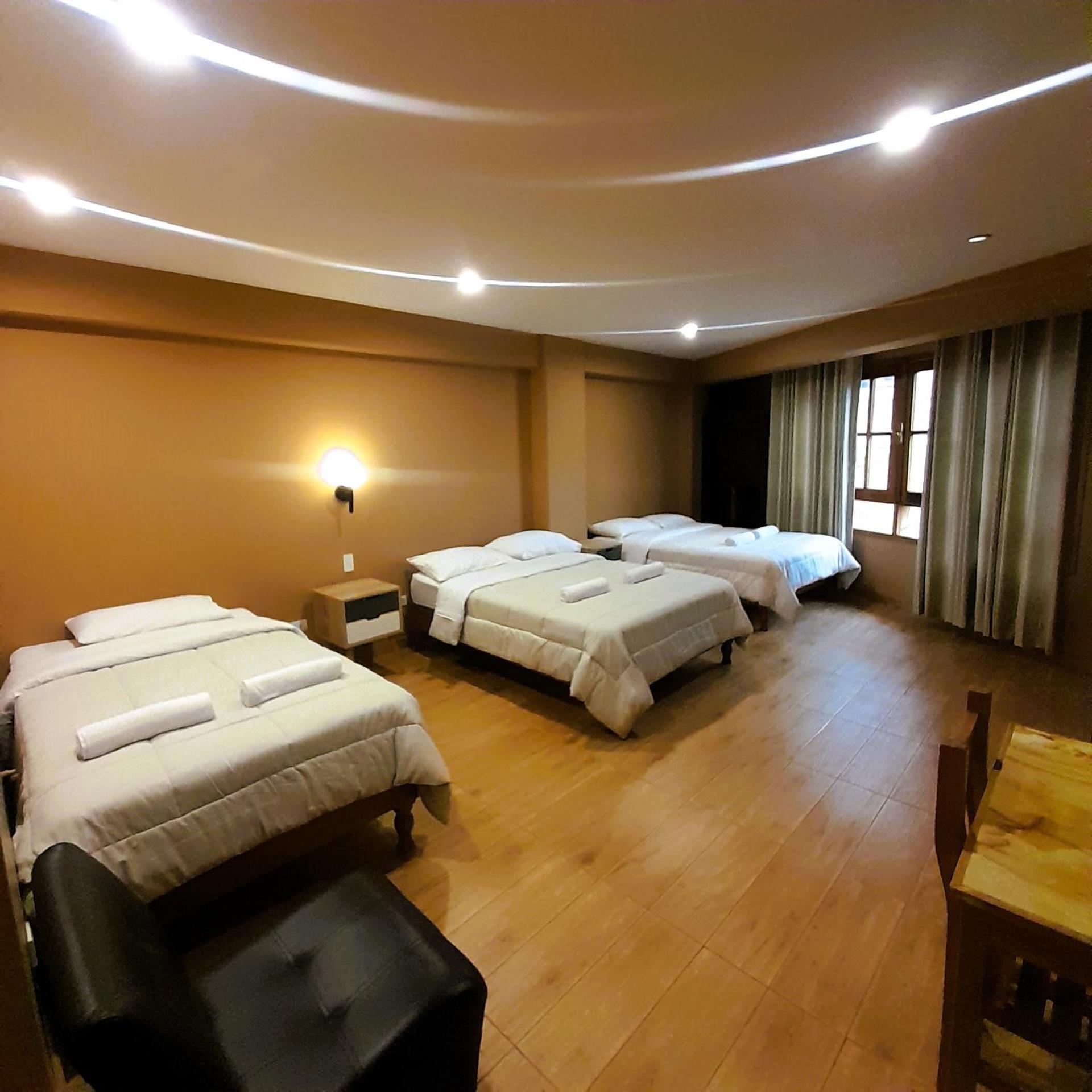 Laguna House 瓦拉斯 外观 照片